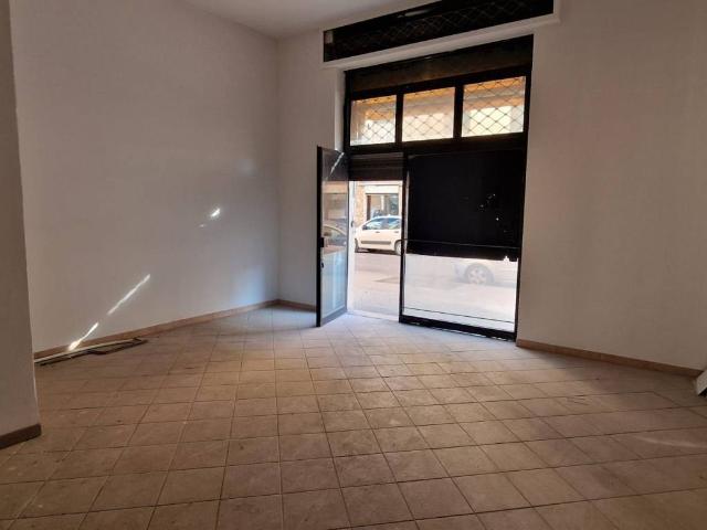 Locale Commerciale in vendita a Vingone, Scandicci