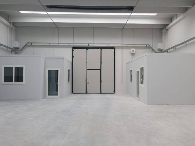Locale Commerciale in affitto a Schio, Veneto