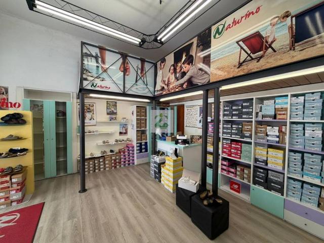 Locale Commerciale in affitto a Schio, Veneto