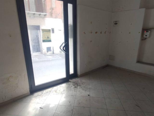 Locale Commerciale in affitto a Perriera, Sciacca