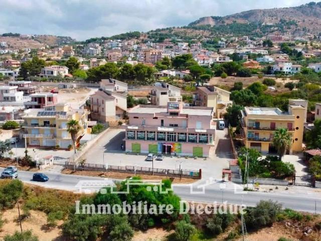 Locale Commerciale in affitto a Sciacca, Sicilia
