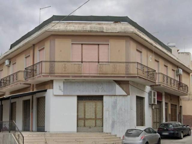 Locale Commerciale in affitto a Pezza Filippa, Cava D'aliga