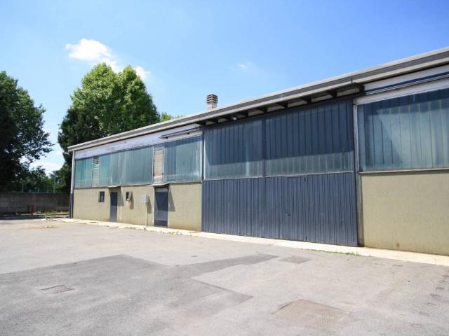 Locale Commerciale in affitto a Castelletto, Senago