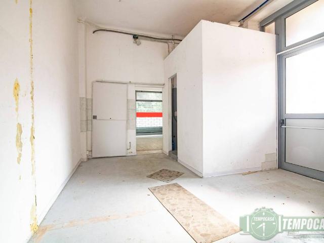 Locale Commerciale in affitto a Senago, Castelletto Locale Commerciale in affitto a Senago, Castelletto