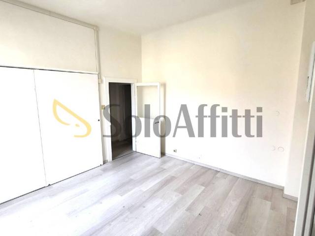 Locale Commerciale in affitto a Rione Porto, Marche
