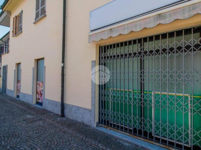 Locale Commerciale in affitto a Senna Lodigiana, Lombardia