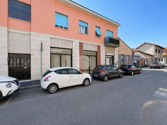 Locale Commerciale in affitto a San Rocco, Seregno