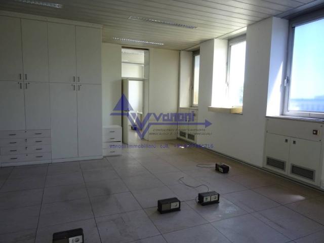 Locale Commerciale in affitto a Paderno, Seriate