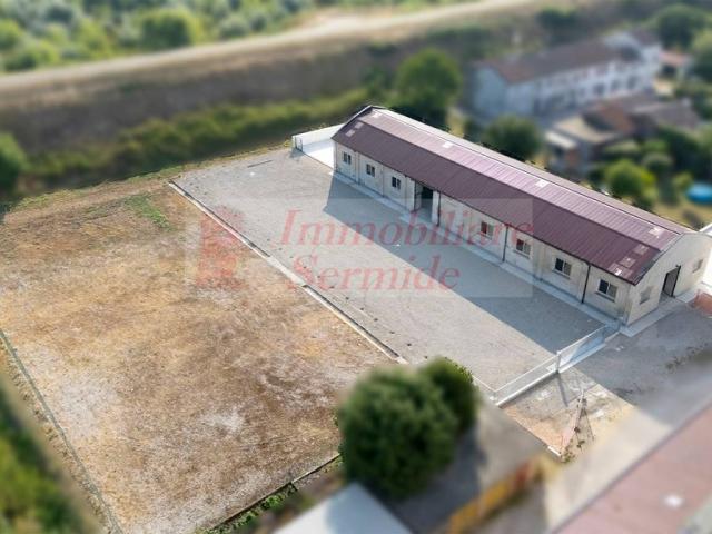 Locale Commerciale in affitto a Sermide e Felonica, Felonica
