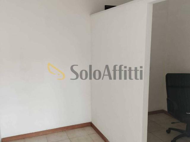Locale Commerciale in affitto a Padule, Sesto Fiorentino