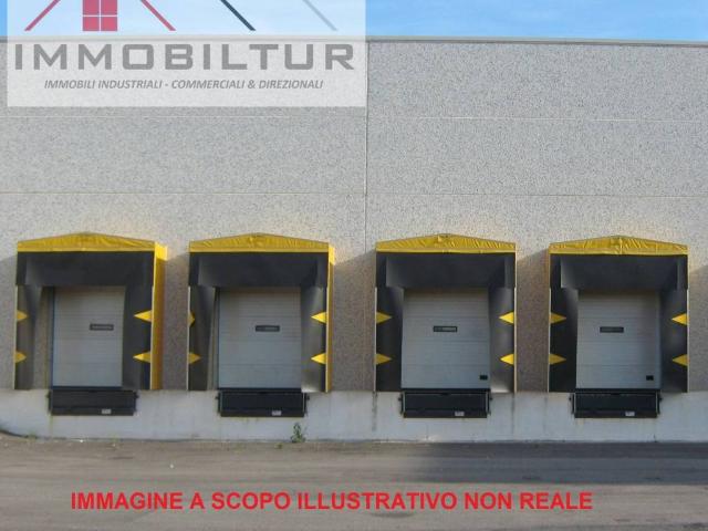 Locale Commerciale in affitto a Sesto Fiorentino, Toscana