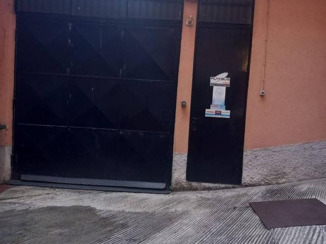 Locale Commerciale in affitto a Zona Omogenea Milano Nord, Sesto San Giovanni