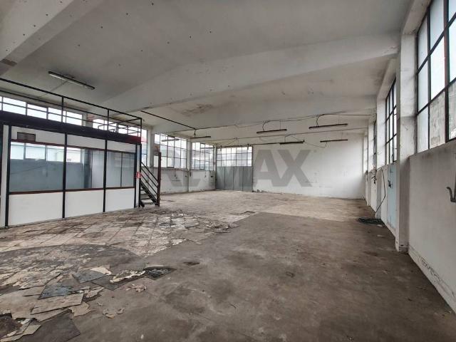 Locale Commerciale in affitto a Zona Omogenea Milano Nord, Sesto San Giovanni