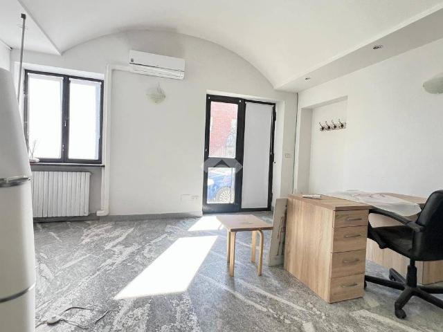 Locale Commerciale in affitto a Piemonte, Asti