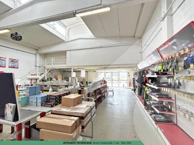 Locale Commerciale in affitto a Seguro, Settimo Milanese