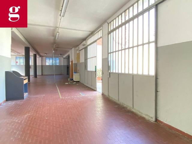 Locale Commerciale in affitto a Cascine Olona, Settimo Milanese