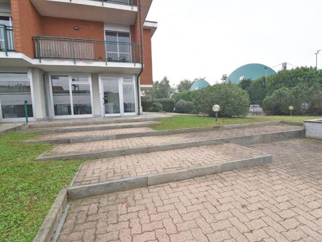 Locale Commerciale in affitto a Piemonte, Torino