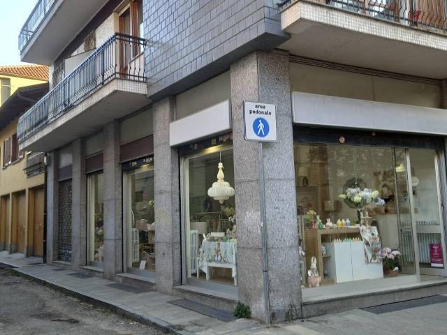 Locale Commerciale in affitto a Piemonte, Torino