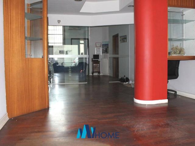 Locale Commerciale in affitto a Altopiano di Seveso, Seveso