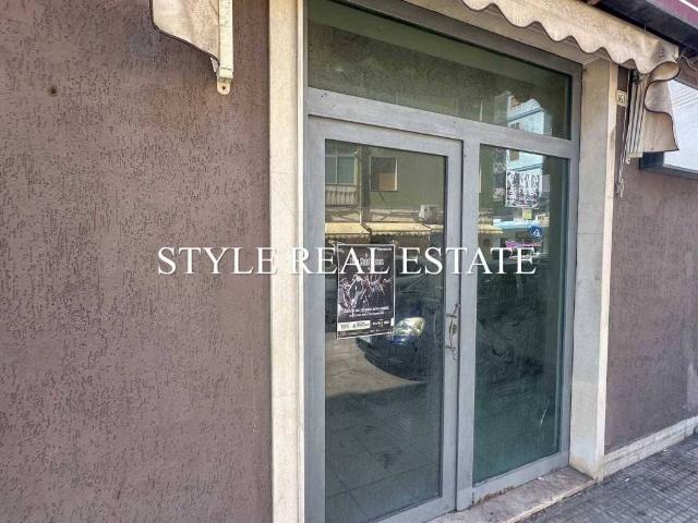 Locale Commerciale in affitto a Acradina, Siracusa