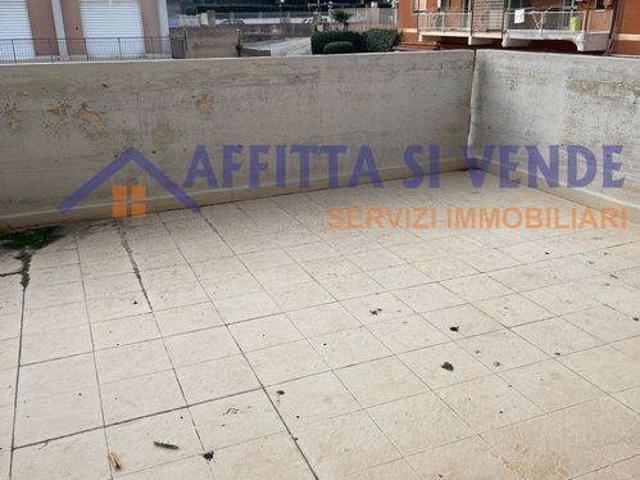 Locale Commerciale in affitto a Neapolis, Siracusa