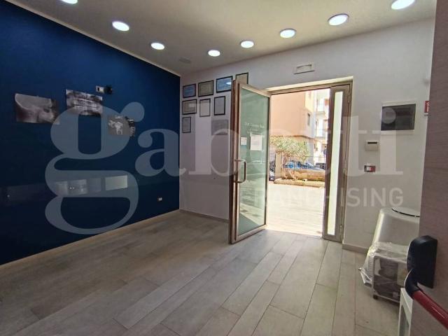 Locale Commerciale in affitto a Neapolis, Siracusa