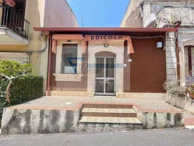 Locale Commerciale in affitto a Belvedere, Siracusa