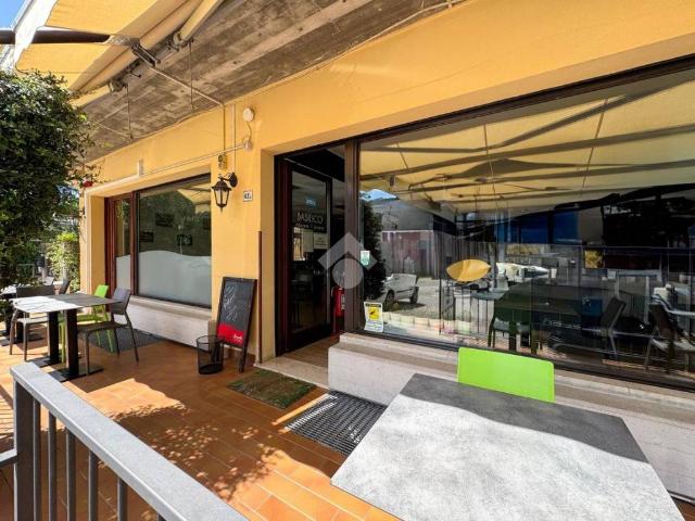 Locale Commerciale in affitto a Lugana, Sirmione