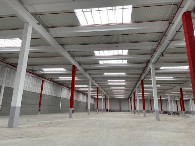 Locale Commerciale in affitto a Somaglia, Castagnoni
