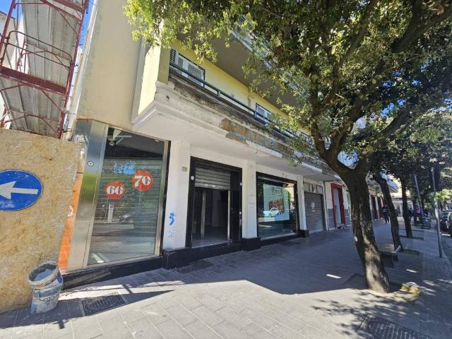 Locale Commerciale in affitto a Borgo Casamale, Somma Vesuviana