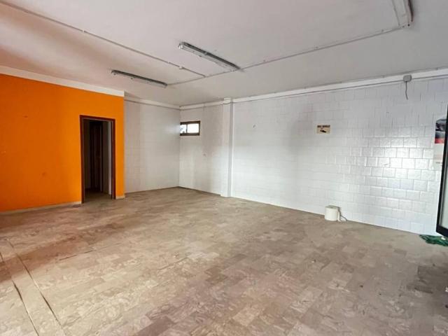 Locale Commerciale in affitto a Borgo Casamale, Somma Vesuviana