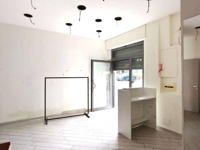 Locale Commerciale in affitto a Borgo Casamale, Somma Vesuviana