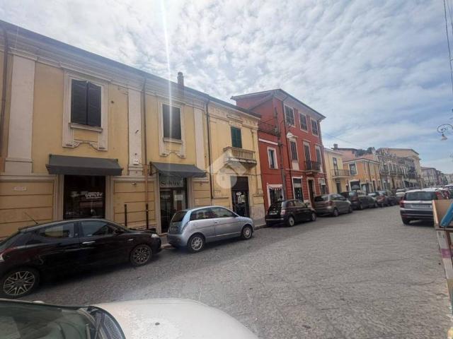 Locale Commerciale in affitto a Sora, Lazio