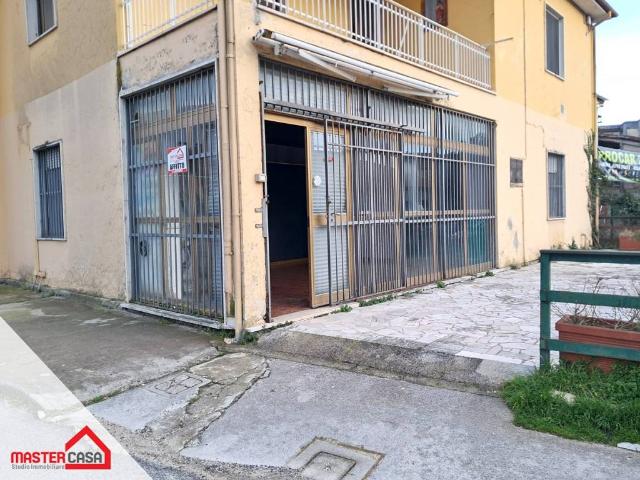 Locale Commerciale in affitto a Sora, Lazio