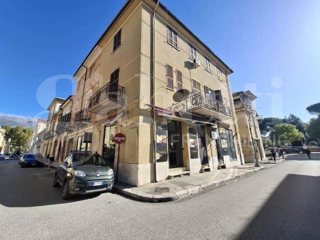 Locale Commerciale in affitto a Sora, Lazio