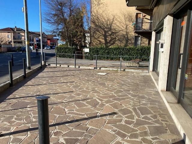 Locale Commerciale in affitto a Petosino, Sorisole