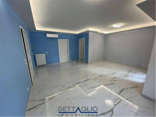 Locale Commerciale in affitto a Rossignago, Spinea