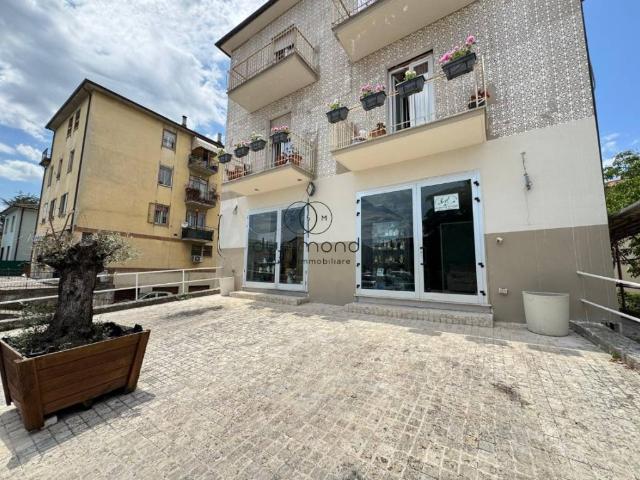 Locale Commerciale in affitto a San Sabino, Spoleto