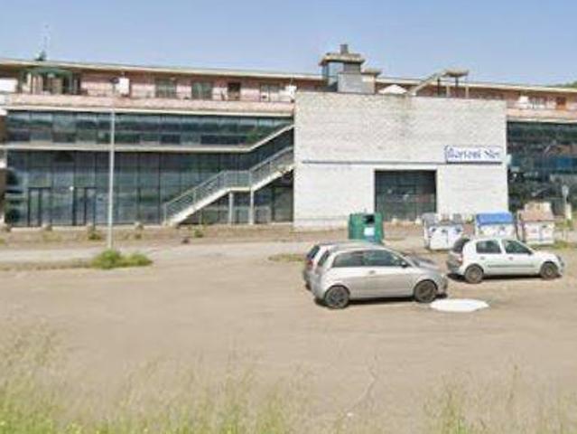 Locale Commerciale in affitto a Subbiano, Toscana