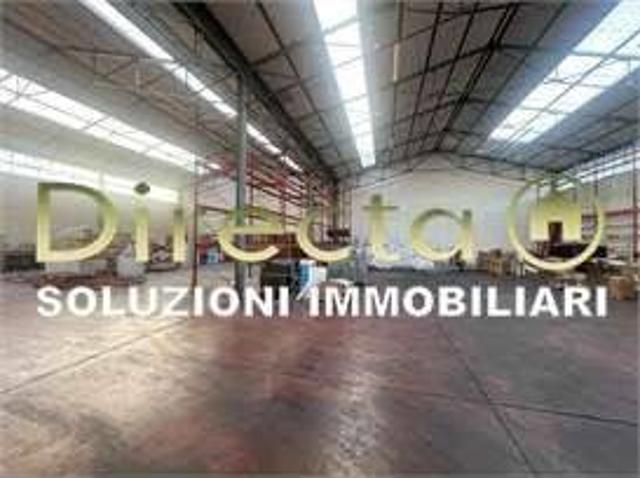 Locale Commerciale in affitto a Susegana, Veneto