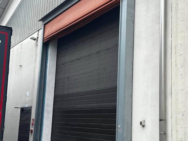 Locale Commerciale in affitto a Suzzara, Lombardia
