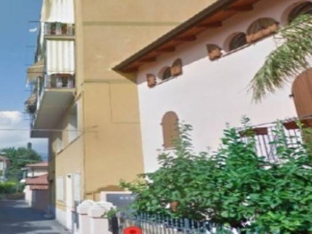 Locale Commerciale in affitto a Taggia, Arma Di Taggia