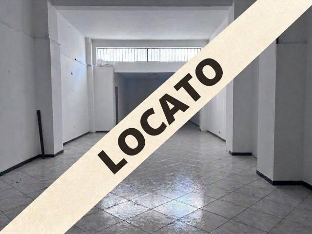Locale Commerciale in affitto a Puglia, Taranto