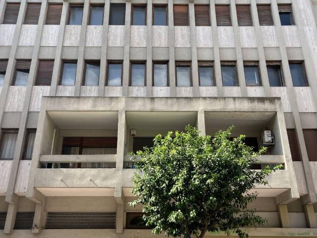 Locale Commerciale in affitto a Puglia, Taranto