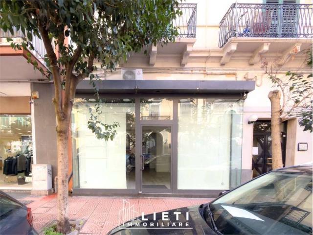 Locale Commerciale in affitto a Puglia, Taranto