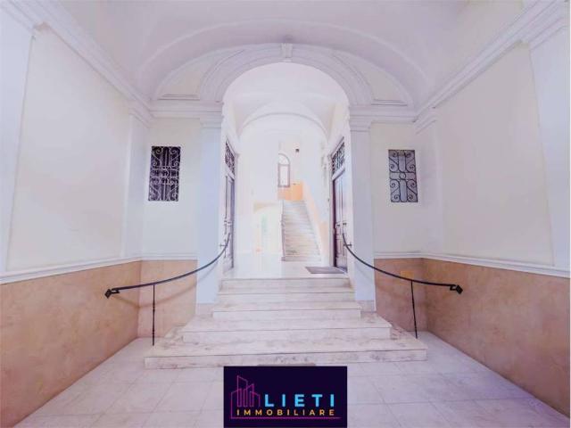 Locale Commerciale in affitto a Puglia, Taranto
