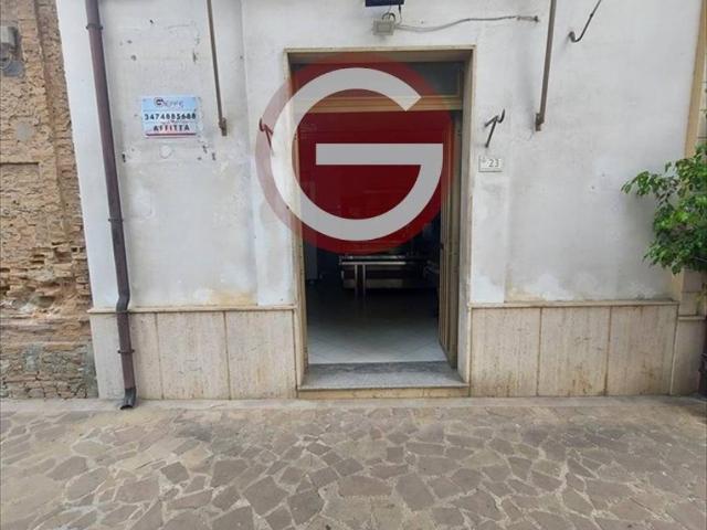 Locale Commerciale in affitto a Calabria, Reggio Calabria