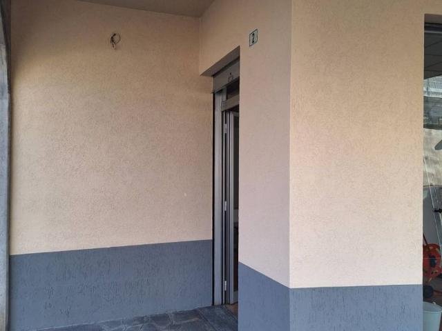 Locale Commerciale in affitto a Telgate, Lombardia