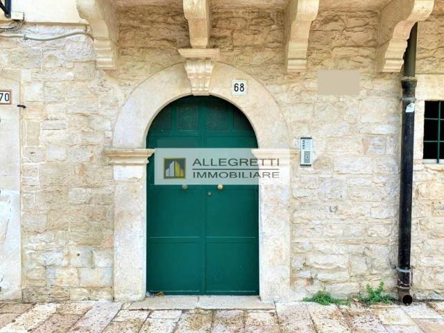 Locale Commerciale in affitto a Puglia, Bari