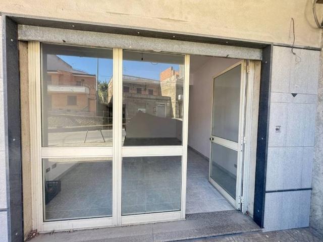 Locale Commerciale in affitto a Terme Vigliatore, Sicilia